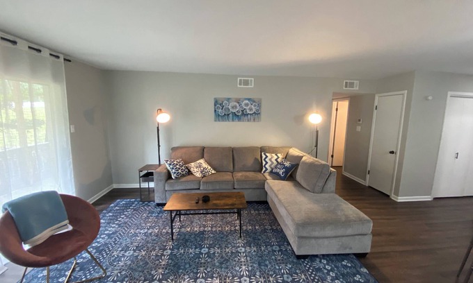 Maumelle Condominio | Comfy Condo in the Heart of Maumelle