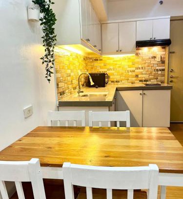 Ususan Apartamento | Comfy Condo near BGC, Makati and Naia