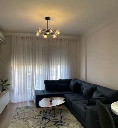 Tirana Apartamento | Comfy Cozy Apartment