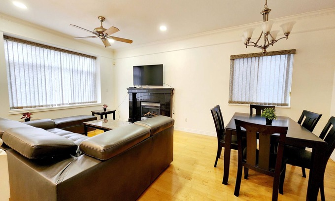 Renfrew-Collingwood Casa | Comfy Home in Heart of Vancouver-Easy Access to YVR, Skytrain, Downtown