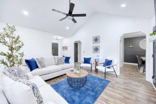 Columbus Casa | Comfy Home Minutes to Ft Moore