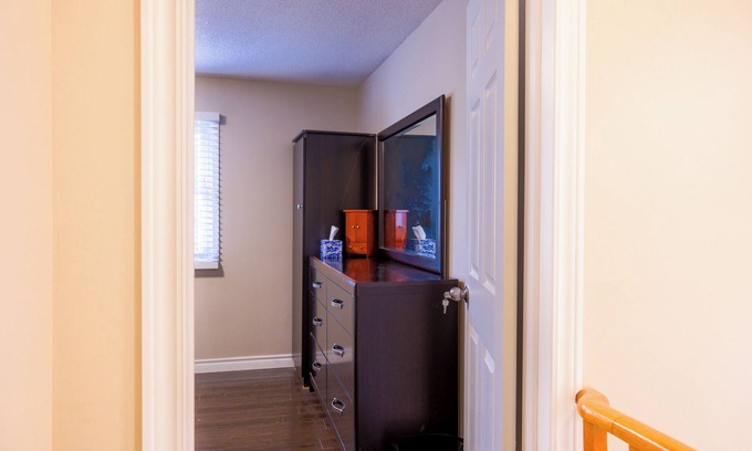 Ajax Casa | Comfy House in Ajax