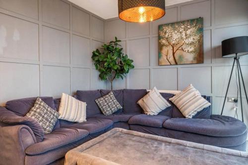Lansbury Apartamento | Comfy Modern Unit Near Canary Wharf l Top Floor Ideal for Business and Leisure Privacy l