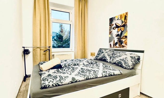 Grinzing Apartamento | Comfy Room in a Shared Apt, 10Min to FAC Platz