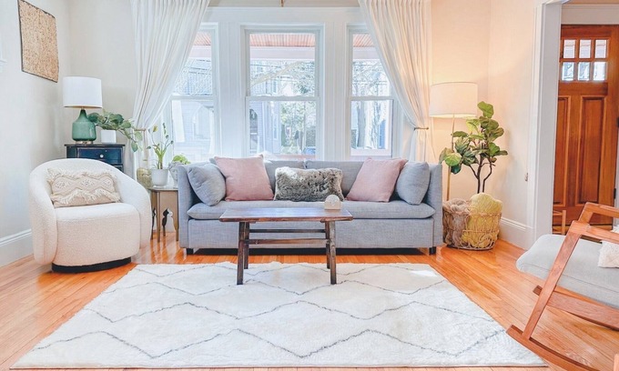Medford Apartamento | Comfy, Stylish Apt. Near Uni's, Driveway