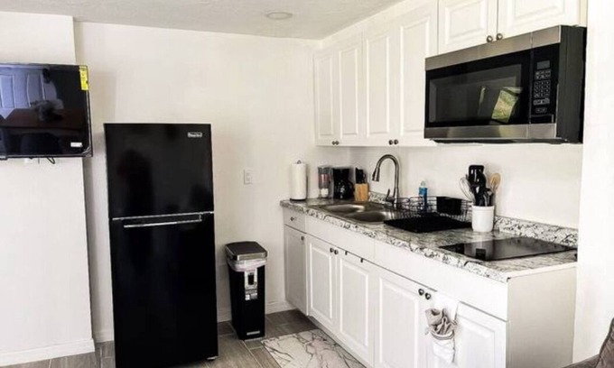 Marthas Vineyard Apartamento | Comfy Unit near Port R Beaches/ Adv. Park/