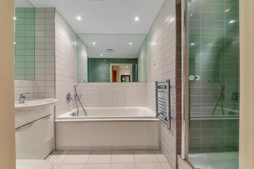 Canning Town South Apartamento | ComfyCozy Luxury Apartment Canning Town