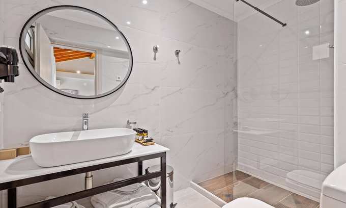 Kavos Apartamento | Comissa Luxury Suites