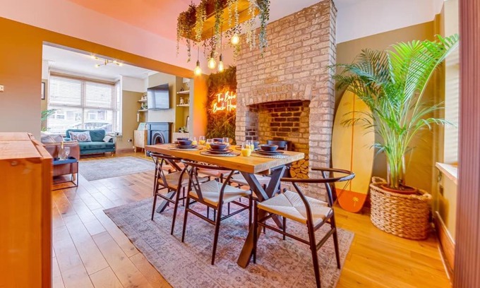 Cleethorpes Casa | Commercial Boho Beach House Hot Tub