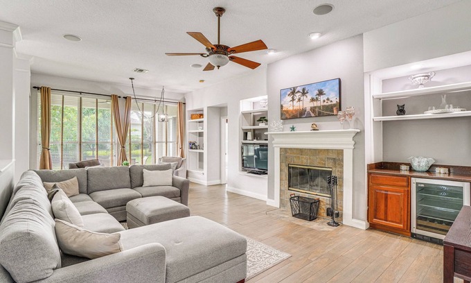 Vista East Casa | Community Amenities at Spacious Orlando Home!