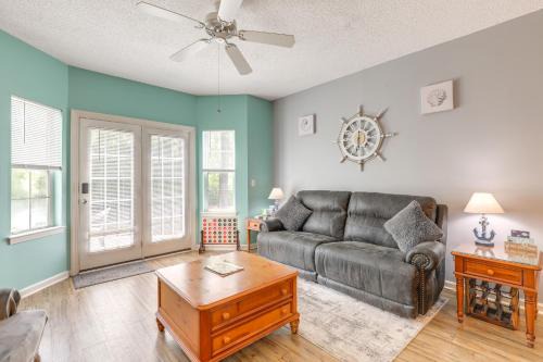 Red Hill Apartamento | Community Pool and Tennis Court Myrtle Beach Condo