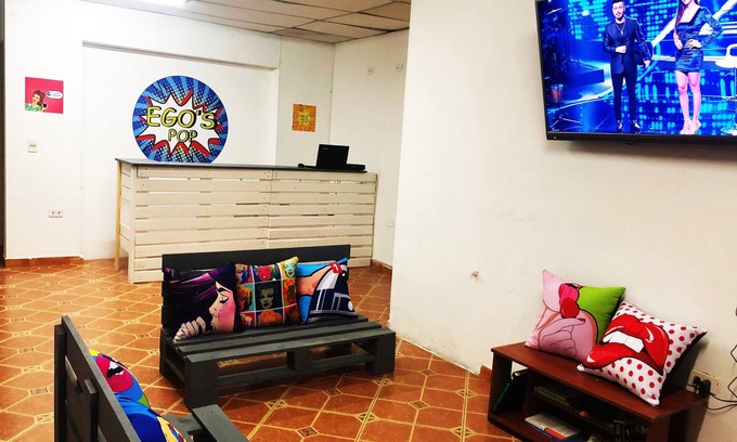 Laureles Casa | Como estar en casa pero con el servicio de un hotel