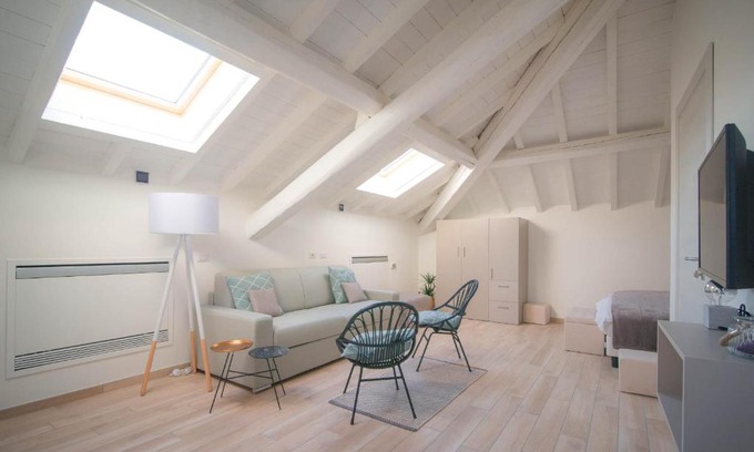 Albate Casa | Comonfive Apartments