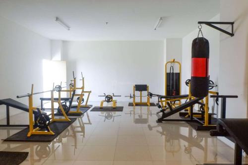 Surabaya Apartamento | Compact and Cozy Stay Studio at Bale Hinggil Apartment By Travelio