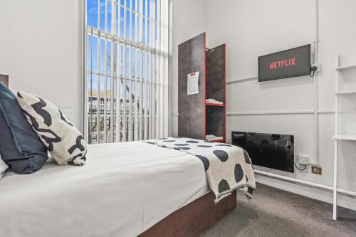Dudley Apartamento | Compact Studio for , Kitchen, WiFi, Parking in Dudley