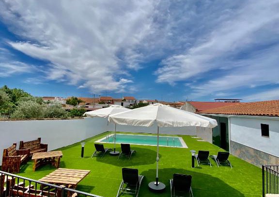 Valencia del Mombuey Casa | Complejo Rural Rincón del Paraíso