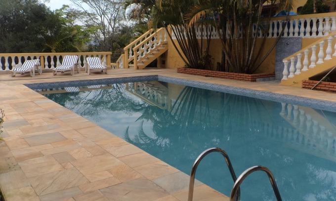 Mairipora Casa | Granja completa, ideal para pasar días agradables con familiares y amigos.