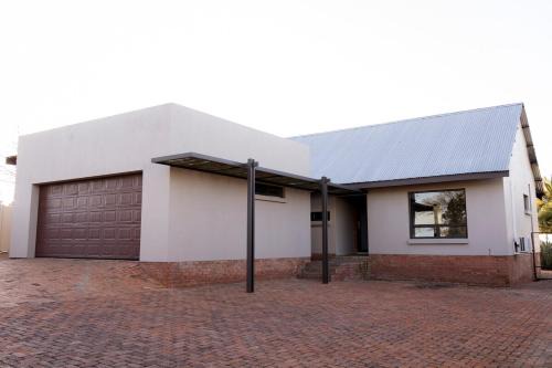 Bayswater Casa | Complete Modern 3-Bedroom Home