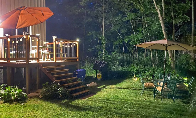 Madoc Casa | Complete privacy, large house - hot tub, sauna, 14 acres property, pet friendly