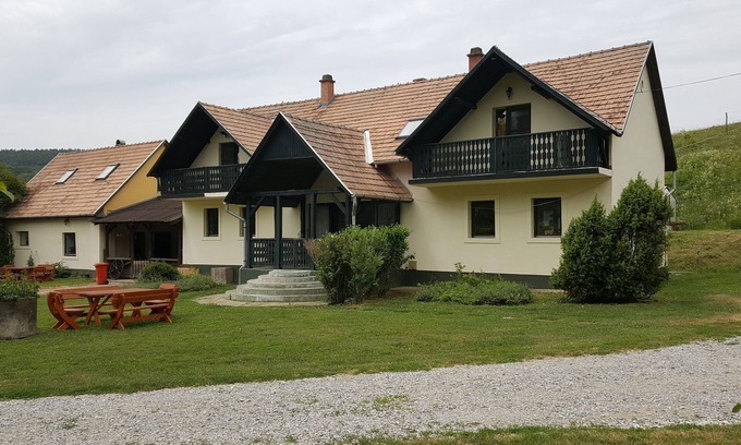 Bekolce Casa | Completa casa de vacaciones en plena naturaleza