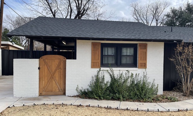 Lubbock Casa | Completely remodeled 1 bedroom guest house, close to TTU and Hospitals