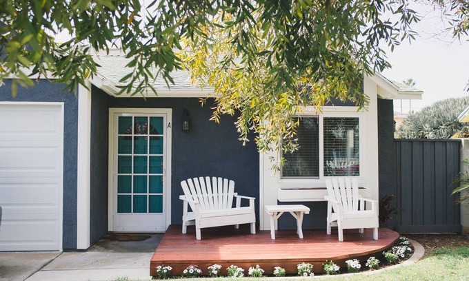 Townsite Cabaña | Completamente remodelado Beach Bungalow! Todo lo que se puede pedir!