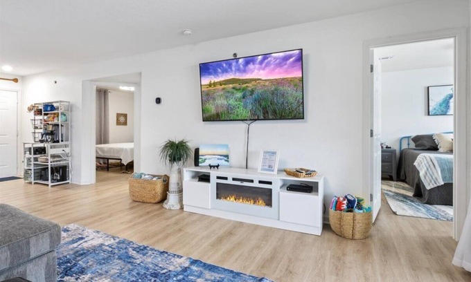 Lakeland Condominio | Completely Remodeled@1MM - Early Check In - Late Check Out - Close to the strip