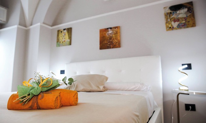 Triggiano Casa | Completely renovated period house located in the historic center of the city