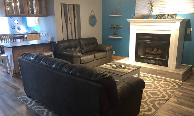 Monticello Apartamento | Suite completamente actualizada en el lago