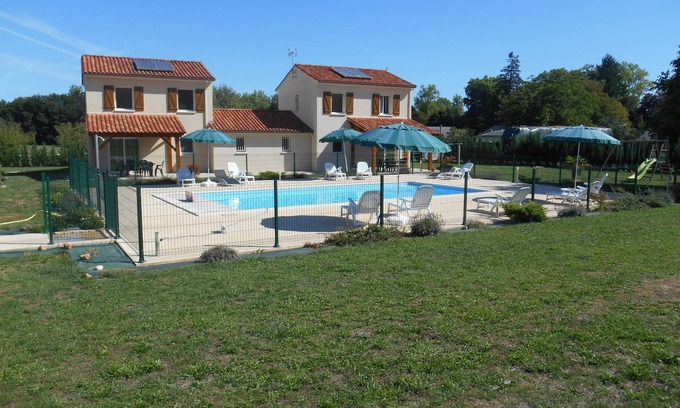 Savignac-les-Eglises Casa | complex of 4 lodgings each independent hameaudesaintprivat