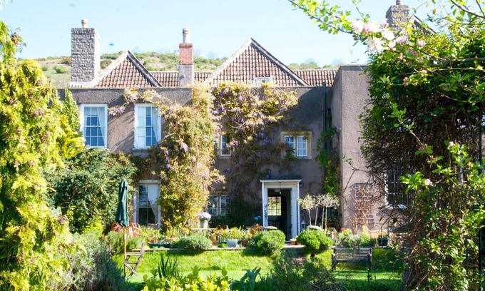 Cross Casa | Compton House