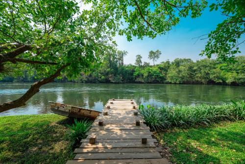 Kanchanaburi Complejo | Comsaed River Kwai Resort