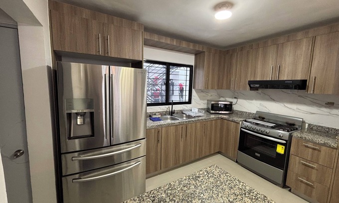 Santiago de los Caballeros Apartamento | Con piscina y cama king