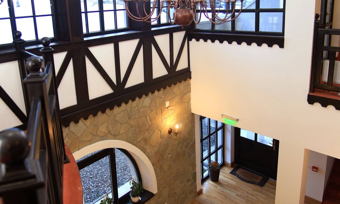Bran Casa | Conacul Bratescu