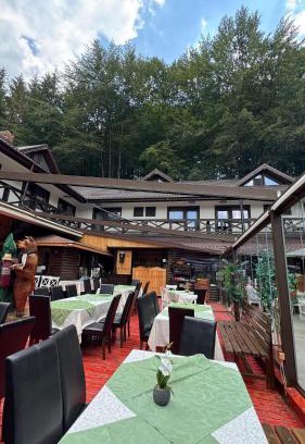 Traisteni Casa | Conacul Dascălu