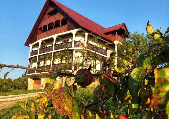 Ocna Sugatag Casa | Conacul Lupilor