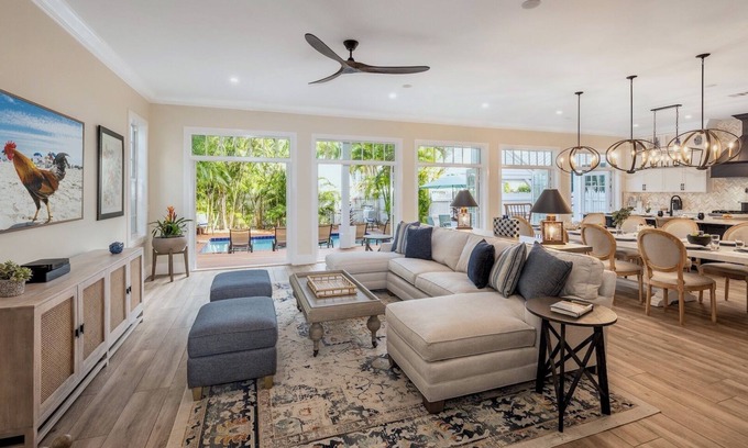 Bahama Village Casa | << CONCH CASA GRANDE @ THE ANNEX >> Massive Home Near Duval + ÚLTIMOS SERVICIOS CLAVE ...