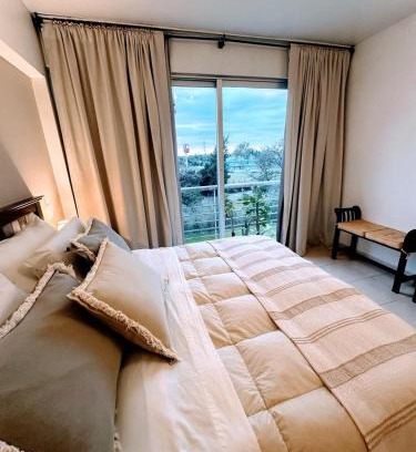 La Lonja Apartamento | Concord Zafiro Pilar Apart