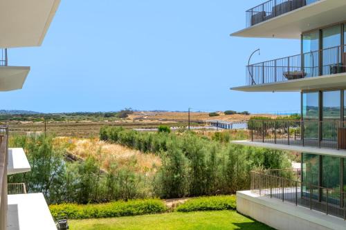 Armacao de Pera Apartamento | Cond Bayline - Garoupa - SPA - Beach - POOL - Parking - BY BEDZY