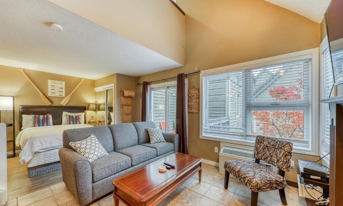 Craigleith Hotel | Condo 616 at North Creek Resort