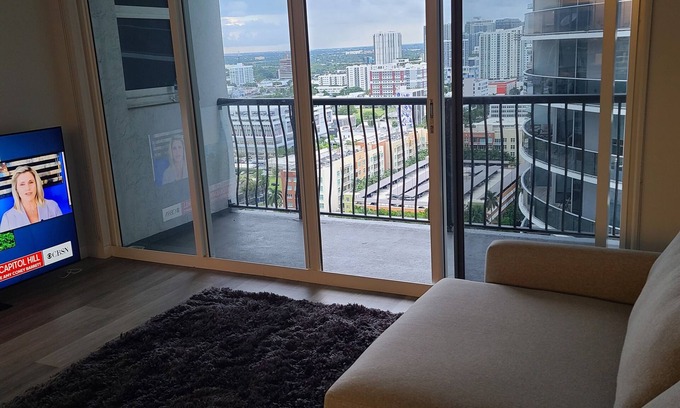Edgewater Apartamento | Condo bella