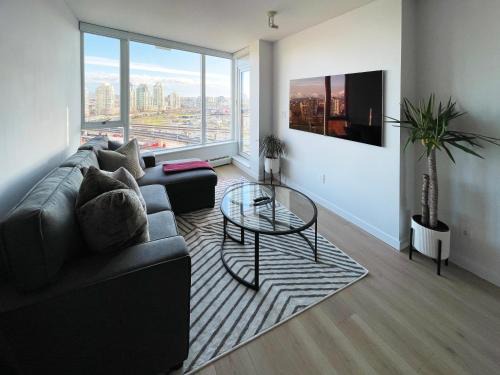 Crosstown Apartamento | Condo Downtown Vancouver - Near Rogers Arena & BC Place w Parking