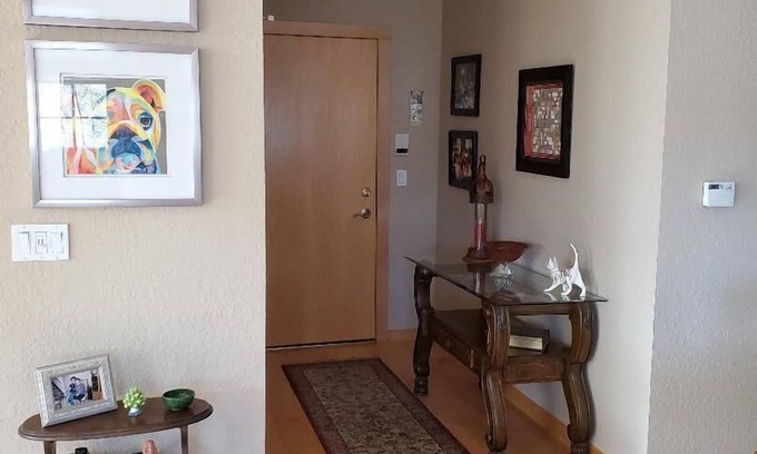 Brewers Hill Condominio | CONDO EN ALQUILER PARA DNC - MKE!