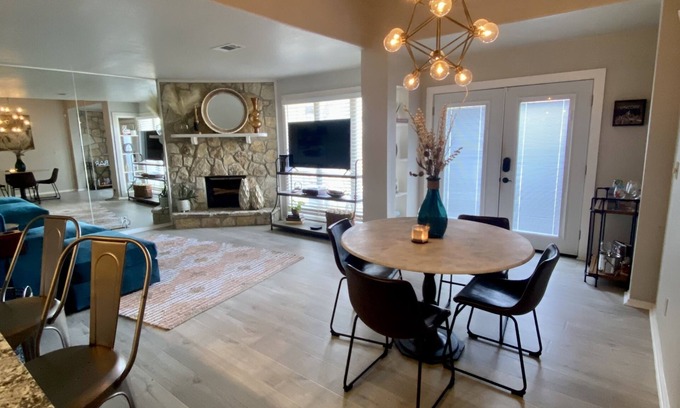 Horseshoe Bay Condominio | Condo in HSB-walking distance to resort and LBJ