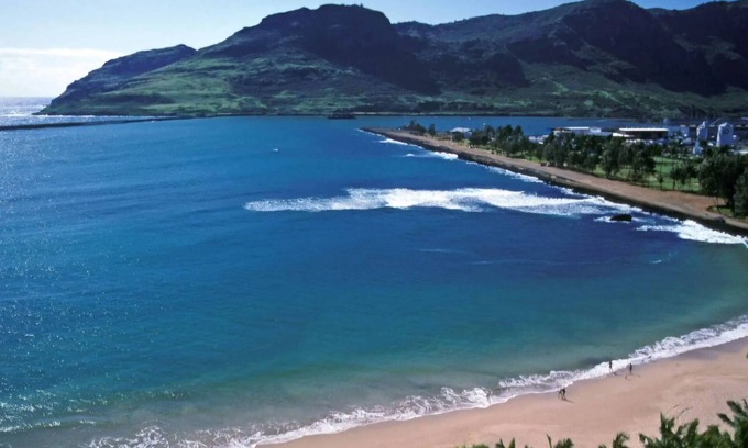 Nawiliwili Condominio | Condo in Lihue, steps to Nawiliwili Harbor and Nawiliwili Bay