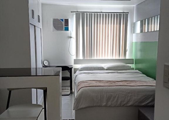 Valenzuela Apartamento | Condo in Makati, Jazz Residences