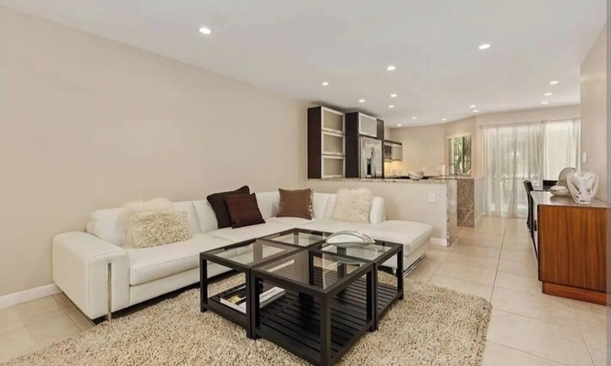 Mission Valley West Condominio | Condo near Mission Valley - 2 Bedroom, 2 Bathroom