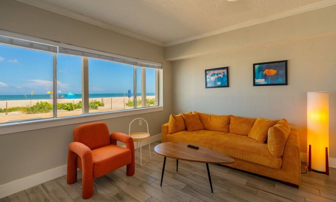 Belleair Beach Condominio | Condo On The Beach - Heated Pool - Self Check-in