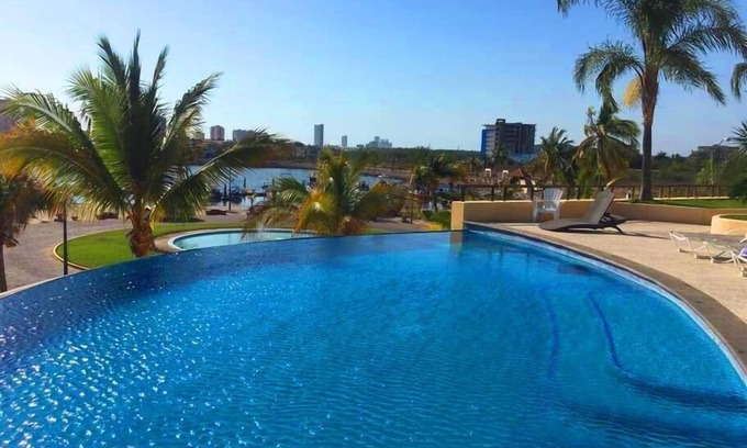 Marina Mazatlán Apartamento | Condo Punta M