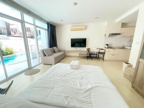 Ban Bang Saen Apartamento | Condo The Beach Bangsaen 327-2 Pool-Access